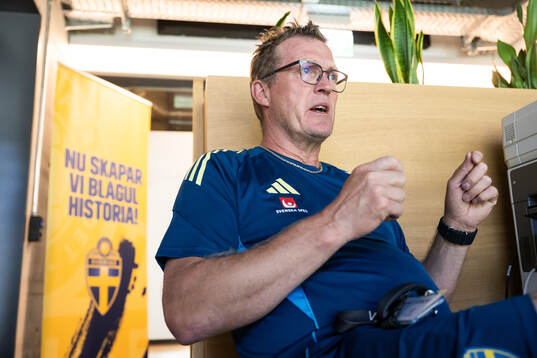 Goalkeeper coach Leif Troedsson of the Swedish women’s