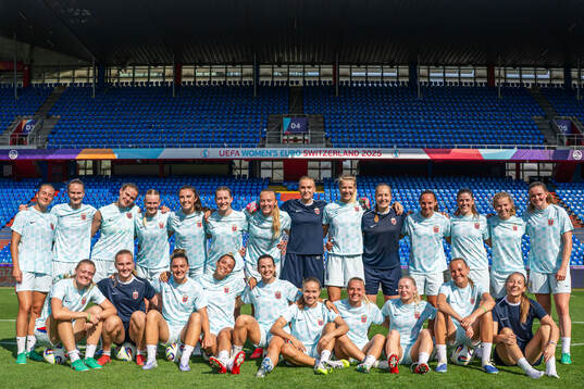 Bläddra bland fler bilder av UEFA Women's Euro 2025, day -1, Norway, training