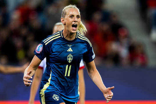 Stina Blackstenius of Sweden celebrates