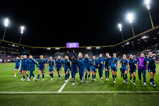 Players of Sweden celebrate