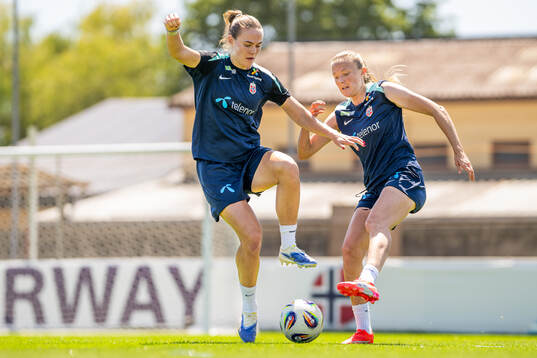 Marthine Østenstad and Synne Sofie Kinden Jensen of the