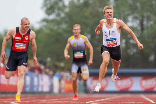 Andreas Ofstad Kulseng competes to win men’s 200 meter