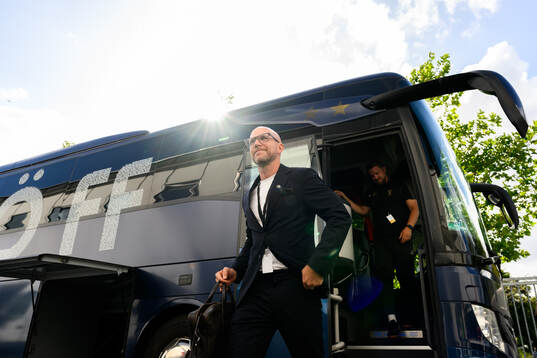 Head coach Henrik Rydström of Malmö FF arrives