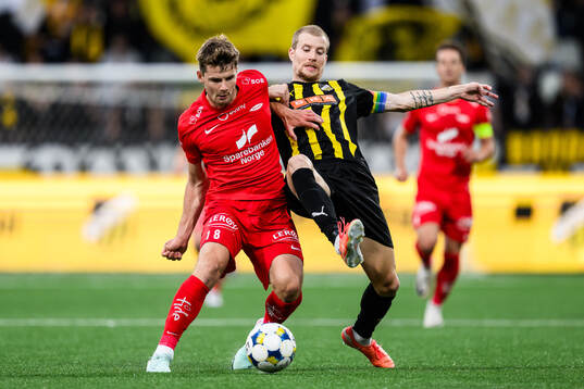 Jacob Sörensen of Brann and Simon Gustafson of Häcken