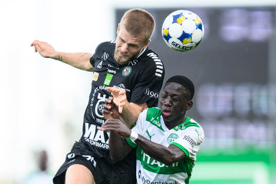 Örebros Hampus Söderström och Västerås Mamadou Ousmane