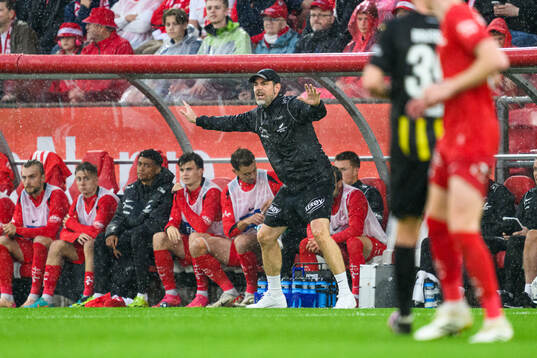 Coach Freyr Alexandersson of Brann