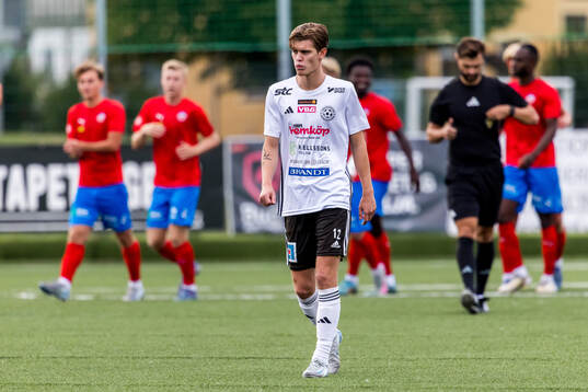 Vänersborgs FKs Noah Nilsson deppar