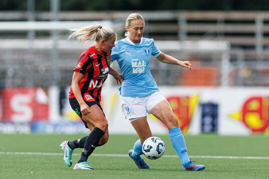 Brommapojkarnas Isabelle Navrén och Malmö FFs Sanna