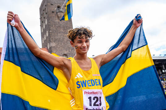 Melwin Lycke Holm of Sweden celebrates