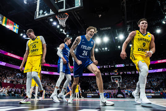 Bläddra bland fler bilder av FIBA Eurobasket 2025, Day 1, Sweden - Finland