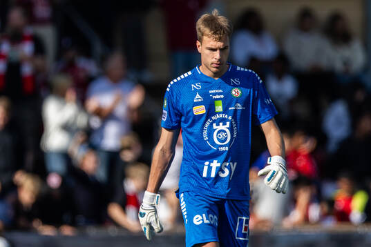 Örebros målvakt Jakub Ojrzynski deppar