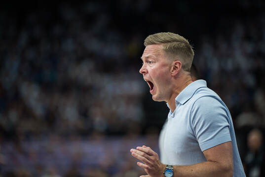 Coach Lassi Tuovi of Finland