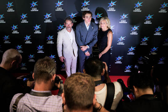 Armand Duplantis of Sweden together with his parents Greg