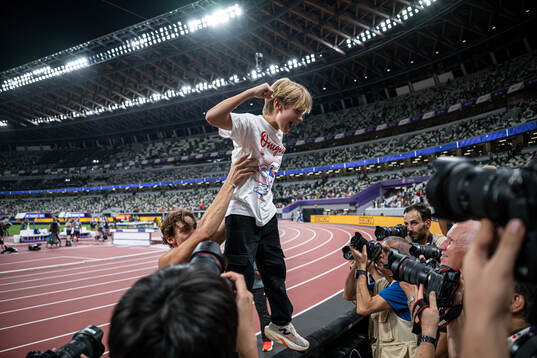 Armand Duplantis of Sweden celebrate with a fan