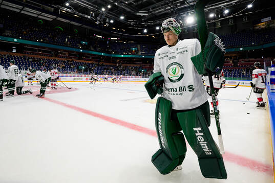 Färjestads målvakt Emil Larmi