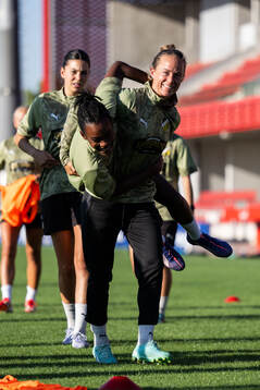 Faith Chinzimu and Aivi Luik of Häcken