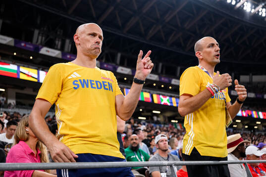 Peder Nielsen and Anders Möller, coaches of Thobias Montler