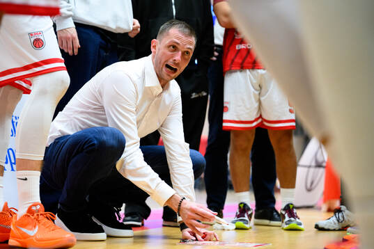 Sloga Uppsalas huvudtränare Marko Vukuvic
