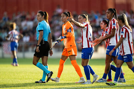 Goalkeeper Lola Gallardo of Atletico Madrid reacts against