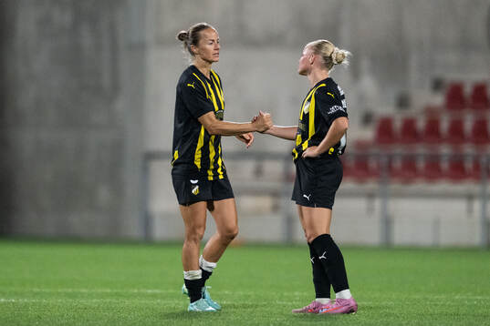 Aivi Luik and Matilda Nildén of Häcken look dejected