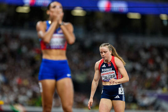 Sydney McLaughlin-Levrone of USA celebrates and Henriette