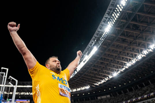Daniel Ståhl of Sweden celebrates in men's discus throw