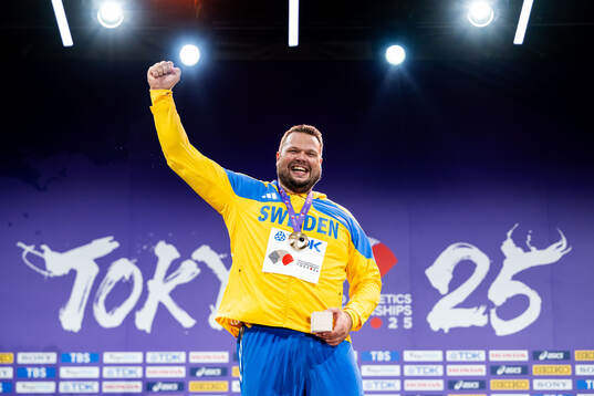 Gold medalist Daniel Ståhl of Sweden