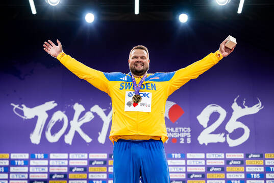 Gold medalist Daniel Ståhl of Sweden