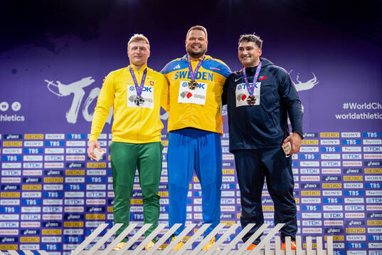 Silver medalist Mykolas Alekna of Lithuania, gold medalist