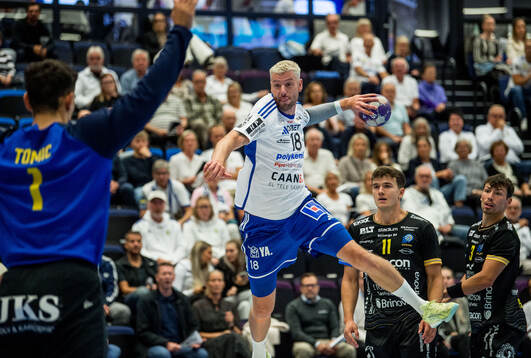 HF Karlskronas målvakt Uros Tomic och Ystad IFs Niclas