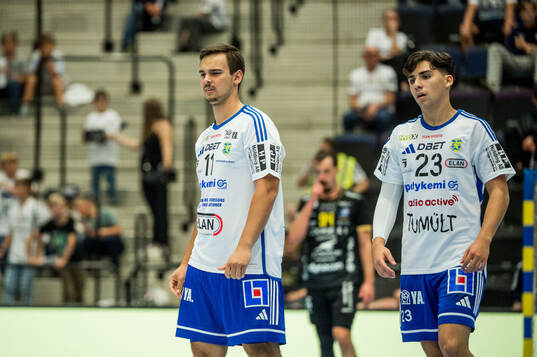 Ystad IFs Lowe Nilsson och Ivano Carrara deppar