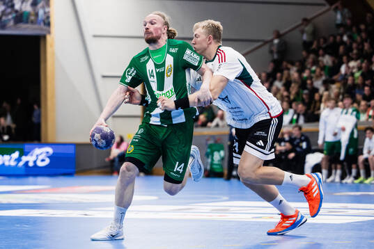 Hammarbys Henrik Momats Norén och OV Helsingborgs William