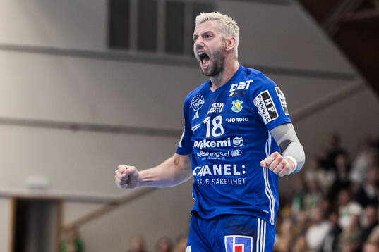 Ystad IFs Niclas Ekberg jublar