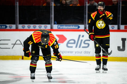 Brynäs Johan Larsson har ont