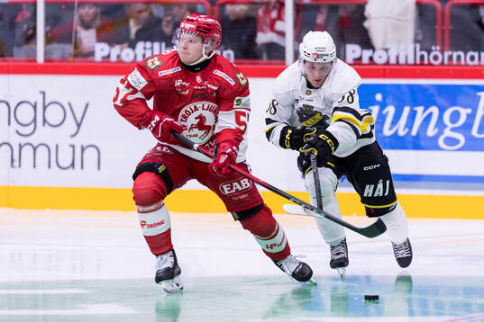 Troja/Ljungbys Calle Ehrnberg och AIKs Oskar Magnusson