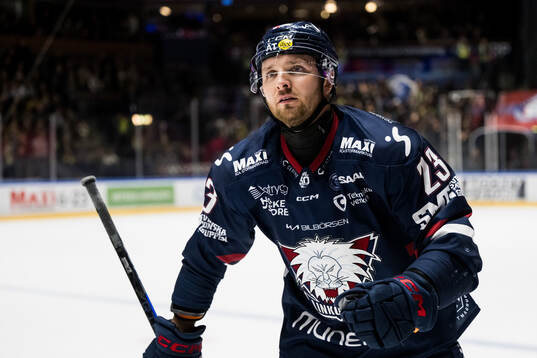 Linköpings Robin Kovacs jublar