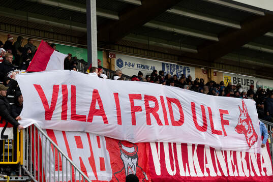 Degerfors supportar hyllar avlidne Ulf Backman, tidigare