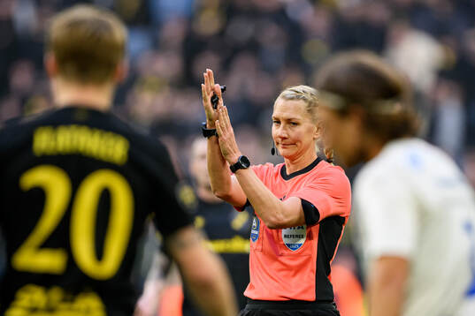 Domare Tess Olofsson