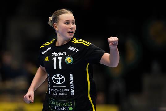 Sävehofs Stina Wiksfors jublar