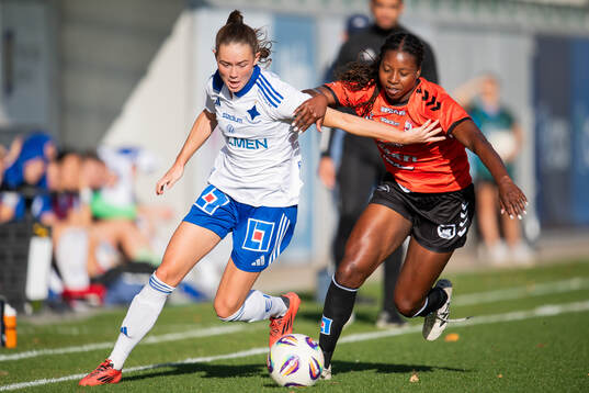 IFK Norrköping FKs Svea Rehnberg och Kristianstads DFFs