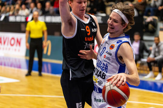Umeås Isak Andersson och Luleås Felix Broström