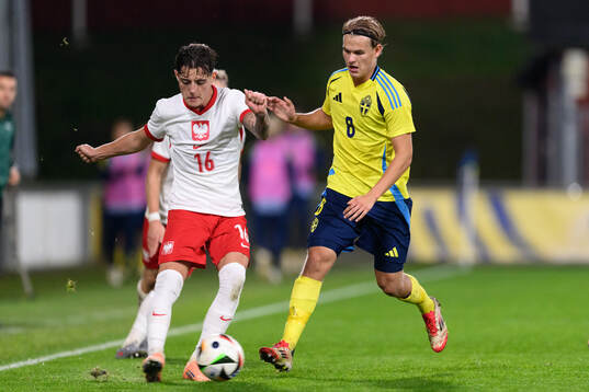 Kacper Urbanski of Poland and Markus Karlsson of Sweden
