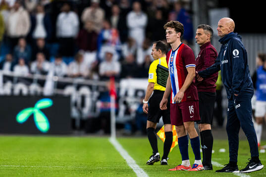 Sverre Nypan and head coach Ståle Solbakken of Norway