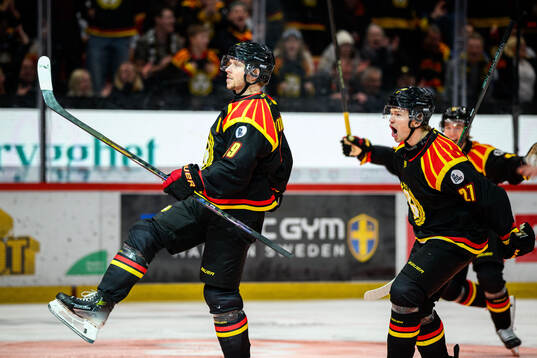 Brynäs Nicklas Bäckström jublar