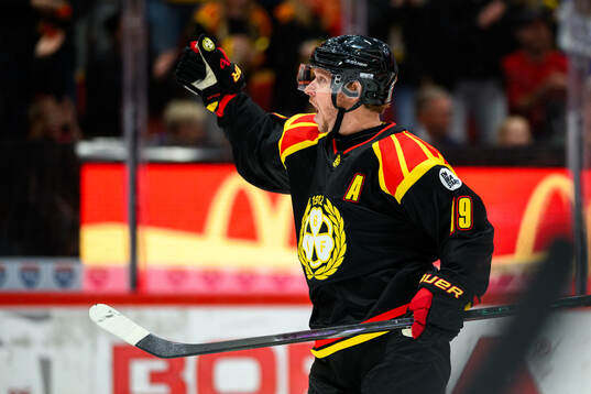 Brynäs Nicklas Bäckström jublar