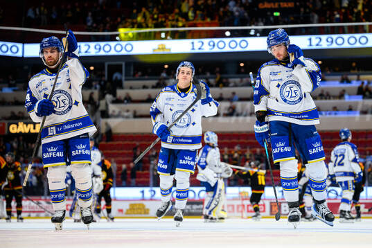 Leksands Oskar Lang, August Lissel och Nolan Stevens deppar