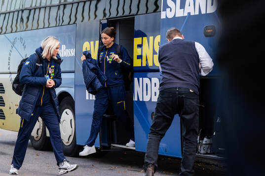 Olivia Löfqvist of Sweden arrives at the arena