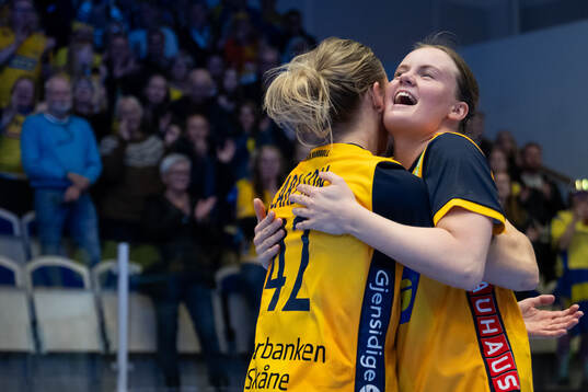 Jenny Carlson and Elin Hansson of Sweden celebrate