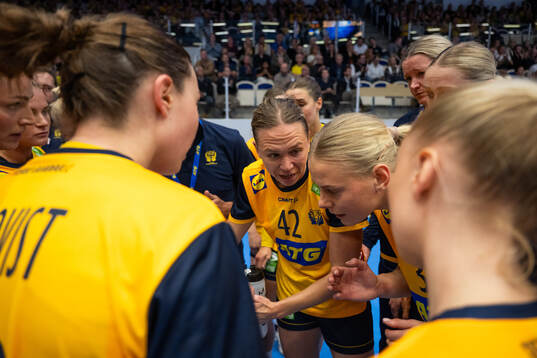 Jenny Carlson of Sweden at a time-out