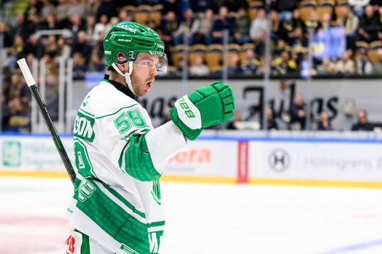 Rögles Filip Johansson jublar